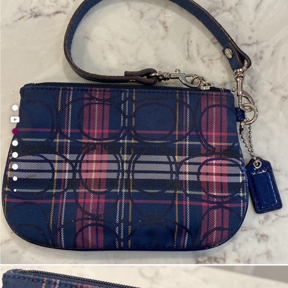 🚨‼️LOW START‼️COACH POPPY EUC  Blue &Pink Wristlet Clutch. CLEAN/NO CALLOUTS✨ - Picture 12 of 14